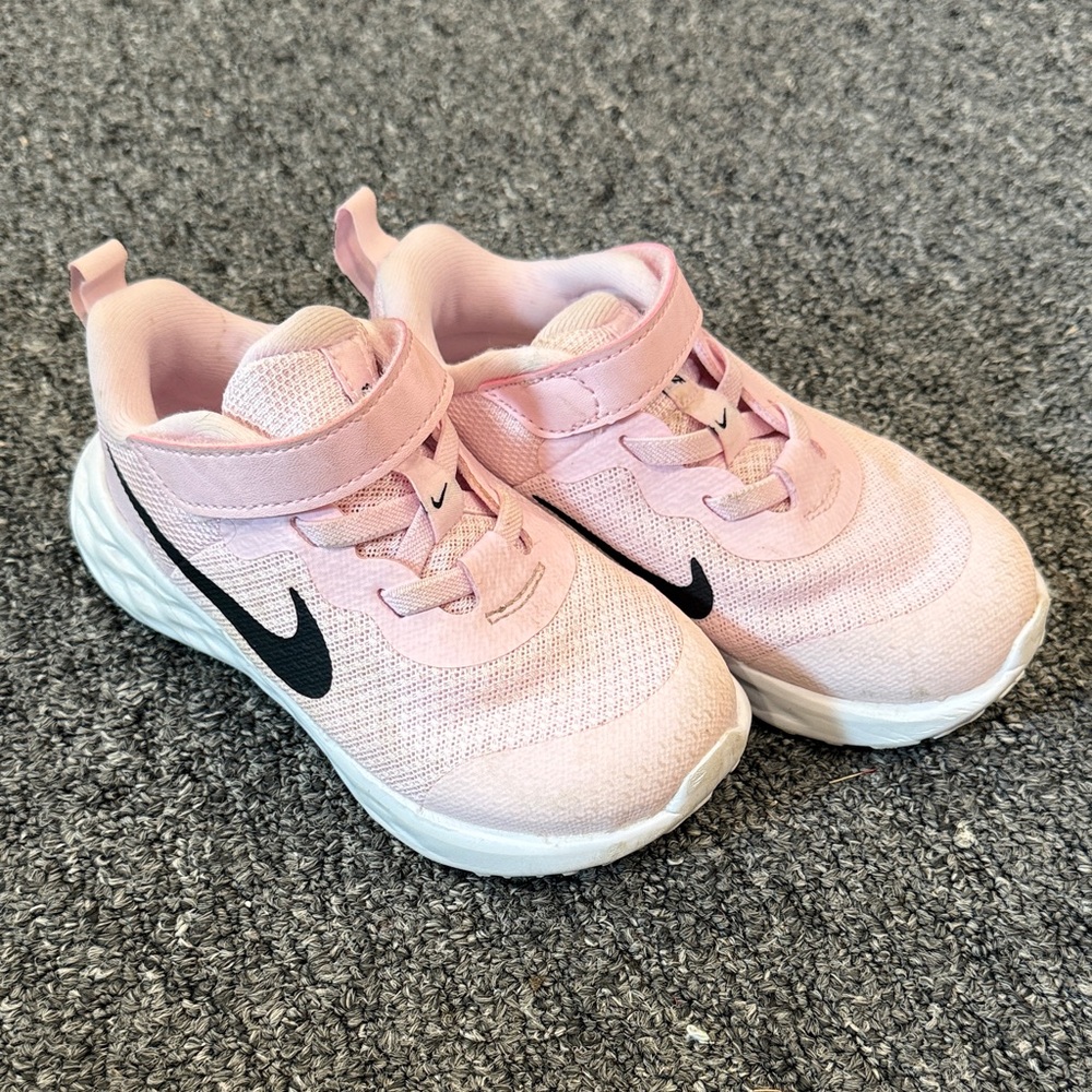 Nike Kids Light Pink Sneakers
